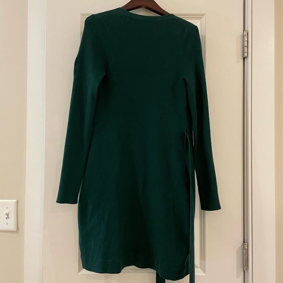 Dark green Banana Republic wrap sweater dress size small - Picture 5 of 9